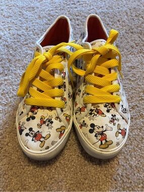 Disney White Canvas Mickey Print Sneakers with Yellow Laces